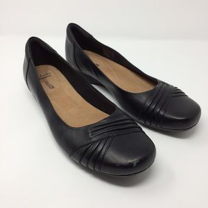Clarks Plain Black - Size 12